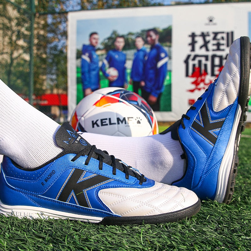 KELME-Zapatillas de fútbol antideslizantes para hombre.