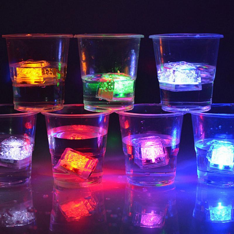 Cubos de hielo LED brillantes, Bola de fiesta, luz de Flash, neón, Festival de bodas, Bar de Navidad, suministros de decoración de copas de vino, 12 piezas